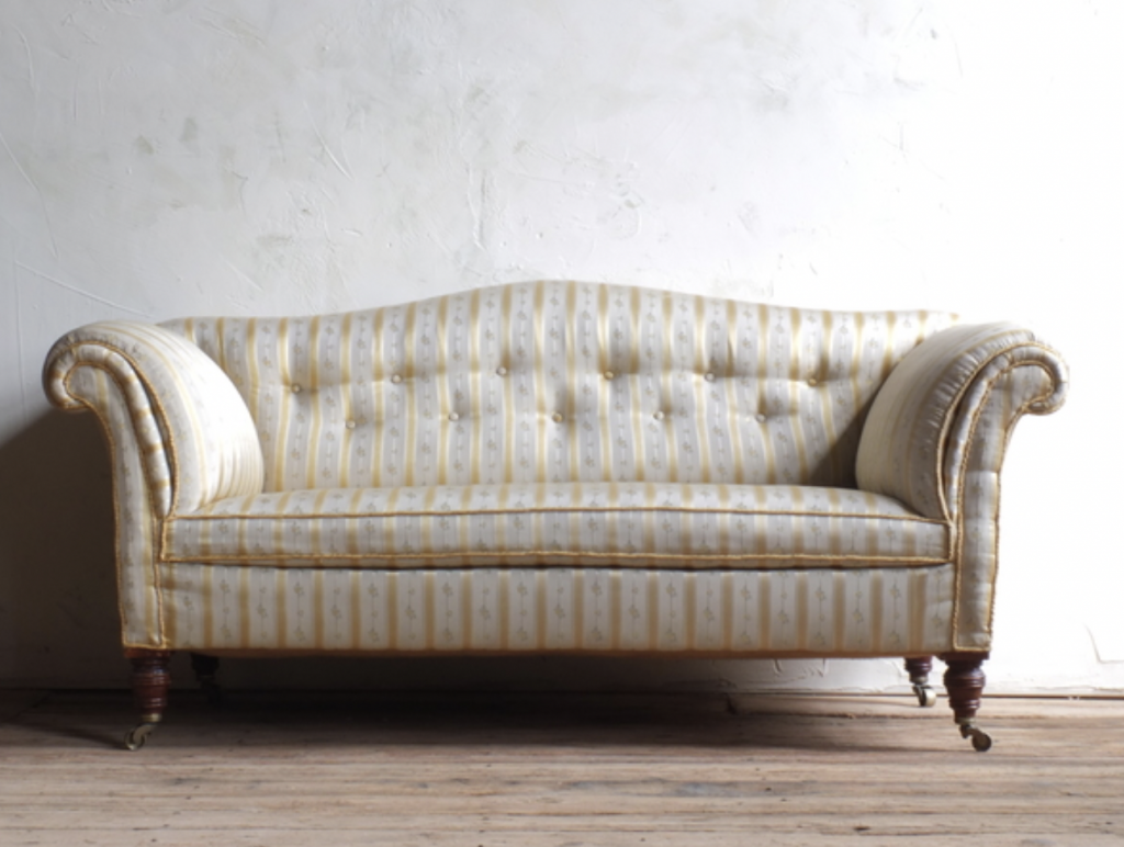A Guide To Antique Sofa Styles For Your